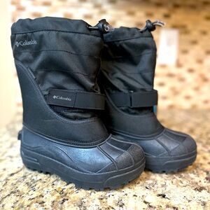 Columbia Snow Boots boys size 1